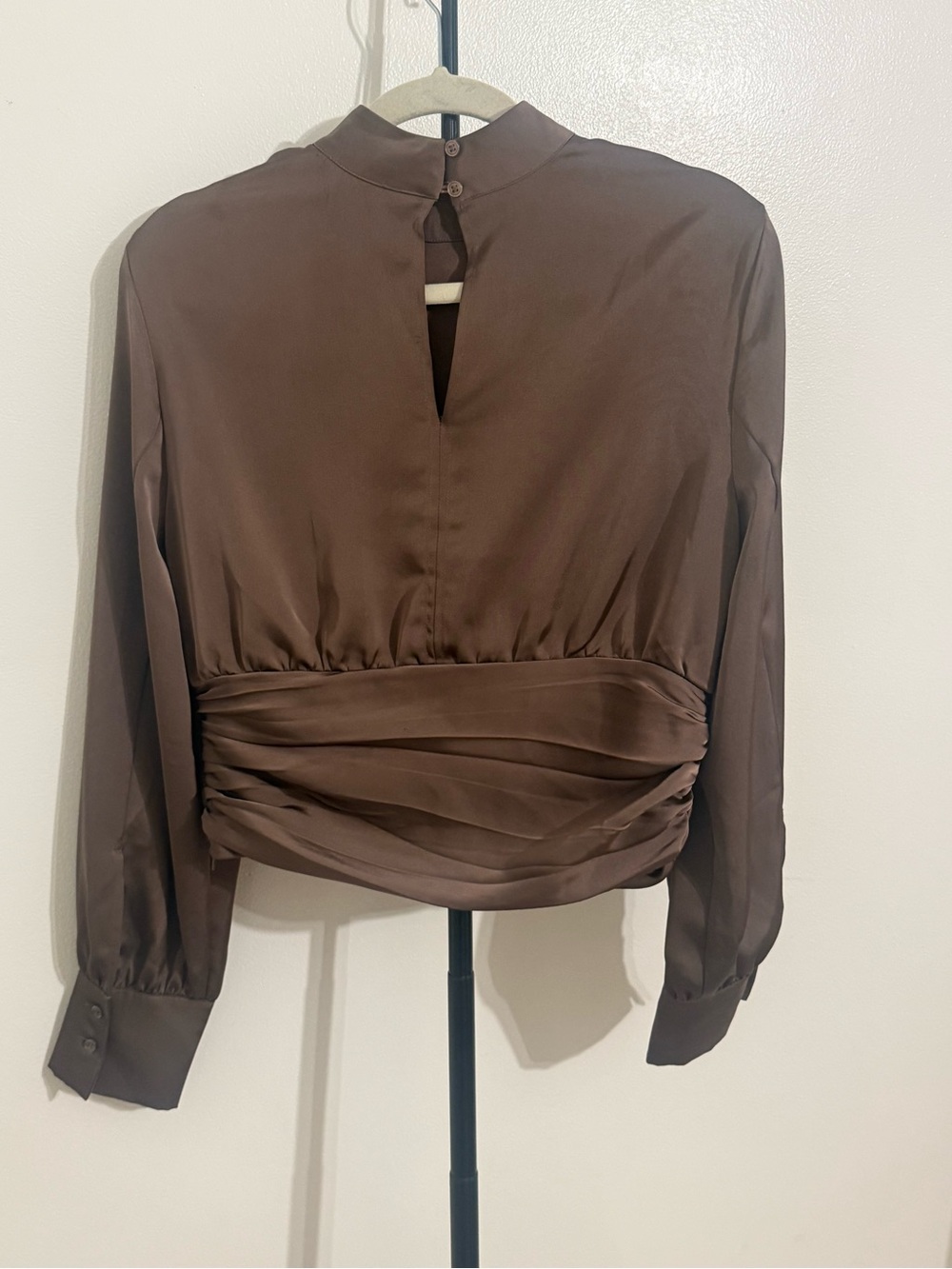 House of Harlow 1960 Brown Satin Mock Neck Long Sleeve Top - Picture 4 of 4